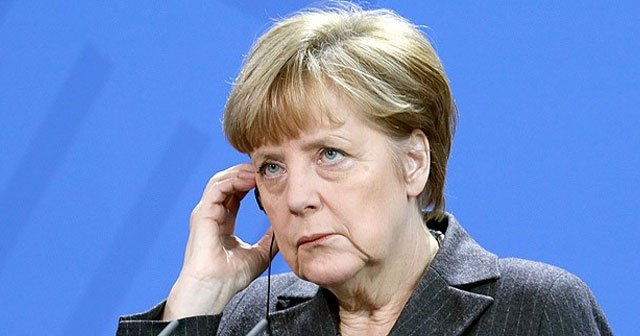 Merkel&#039;den Ukrayna için telekonferans zirvesi