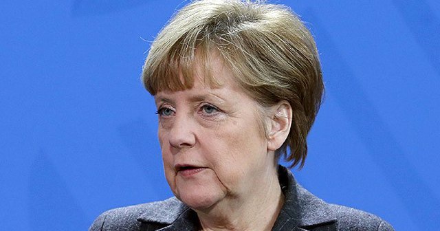 Merkel, &#039;Yunanistan’ın somut önerilerini bekliyoruz&#039;