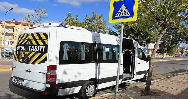 Okul servis şoförlerine 26 yaş şartı