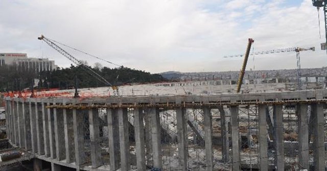 Vodafone Arena’da işçi kazası