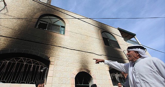 Yahudi yerleşimciler cami kundakladı