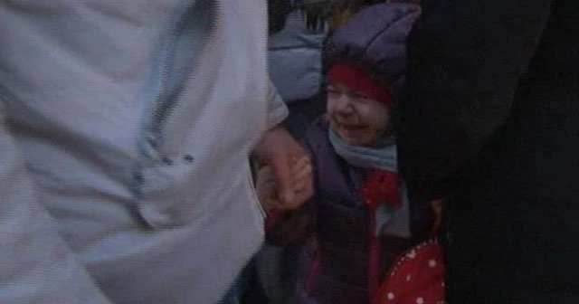 Yolda mahsur kalan öğrencilerin gözyaşları