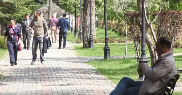 Adana'da termometre çıldırdı, 38 dereceyi gördü