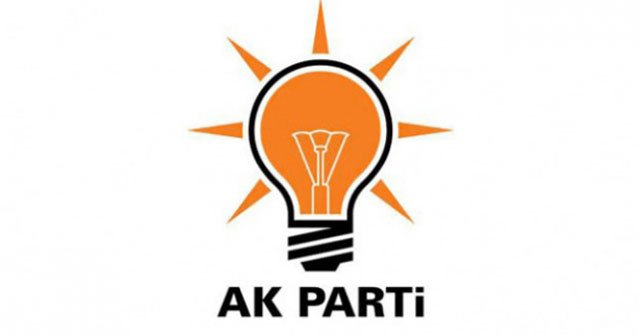 AK Parti aday listesi Davutoğlu&#039;nun önünde