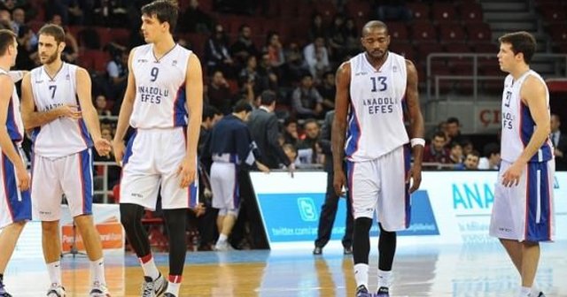 Anadolu Efes&#039;te son saniyede hüsran