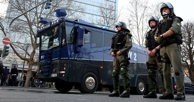 Avrupa Merkez Bankası açılışında olaylar çıktı, 290 yaralı