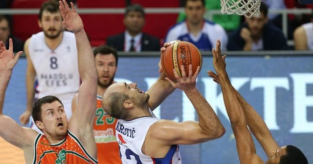 Banvit'i Kristic yıktı