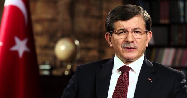 Başbakan Davutoğlu özür diledi!