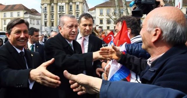 Cumhurbaşkanı Erdoğan Slovenya&#039;da sevgi seli