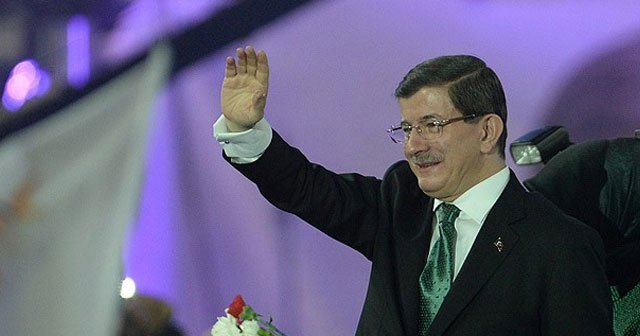 Davutoğlu, &#039;Silahları ebediyen toprağa gömelim&#039;