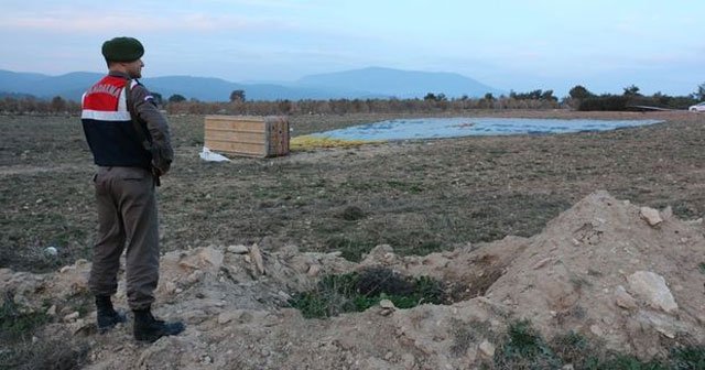 Denizli&#039;de turistleri taşıyan balon düştü