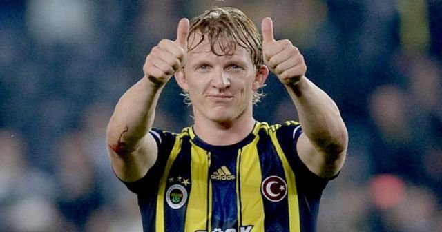 Dirk Kuyt ile 1 yıl daha