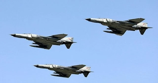 F-4'lerin uçuşları durduruluyor