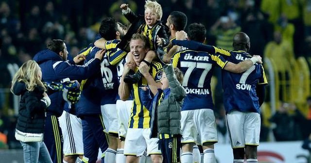 Feyenoord&#039;dan &#039;Kuyt&#039;la görüşüyoruz&#039; açıklaması