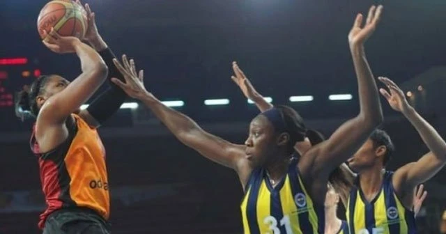 Galatasaray'da küfür uyarısı