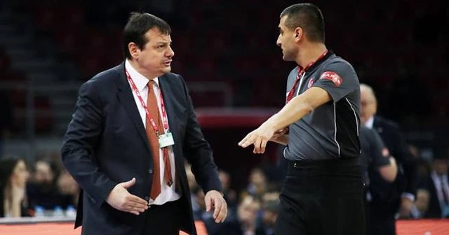 Galatasaray yönetiminden 'Fenerbahçe maçına çıkmayalım' önerisi
