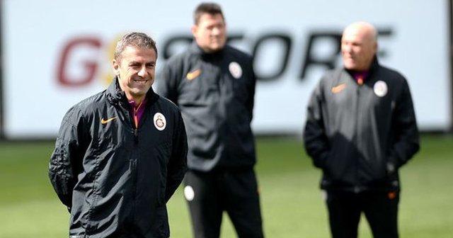 Hamzaoğlu, &#039;Galip gelip derbiyi rahat izleyelim&#039;