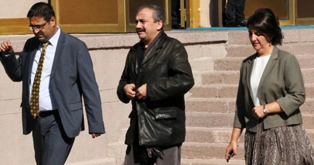 HDP heyeti İmralı'ya hareket etti