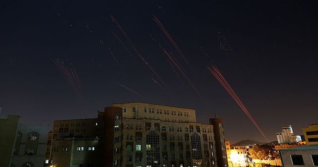 Husilere ait hedefler bombalandı