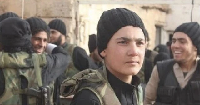 IŞİD çocuk militanların fotoğraflarını paylaştı
