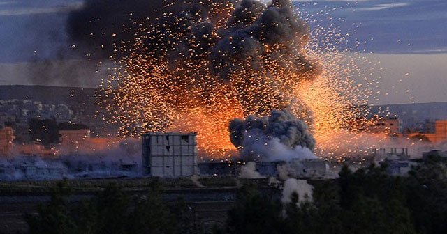 IŞİD, Musul'daki askeri noktalara saldırdı