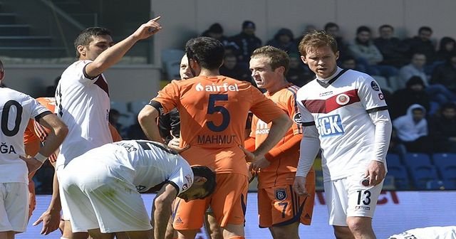 İstanbul Başakşehir 6 dakikada 3 gol buldu