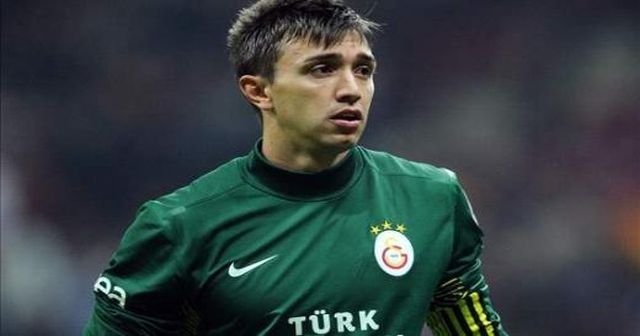 Kaleci Muslera eski formundan çok uzak