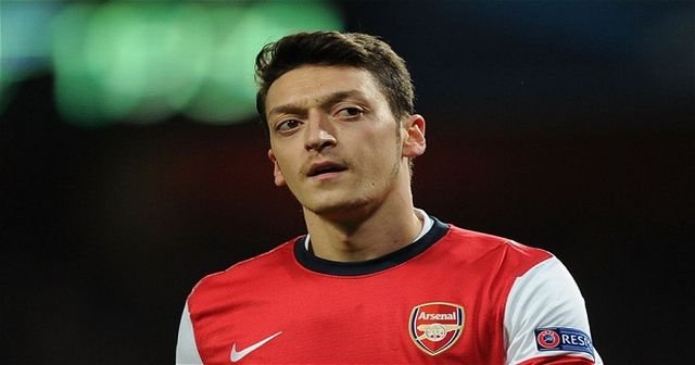 Mesut Özil &#039;Altın Top&#039;u hedefliyor