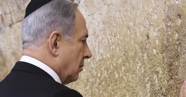 Netanyahu seçim zaferini Ağlama Duvarı'nda kutladı