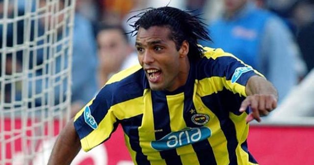 Pierre van Hooijdonk&#039;tan derbi mesajı