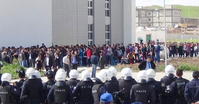 Siirt Üniversitesi&#039;nde gerginlik, 2 yaralı