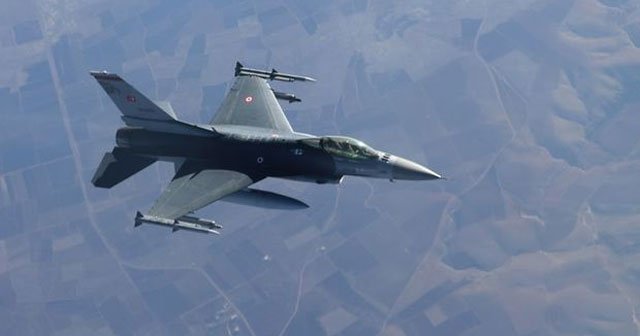 Suriye&#039;den Türk F-16 uçağına taciz