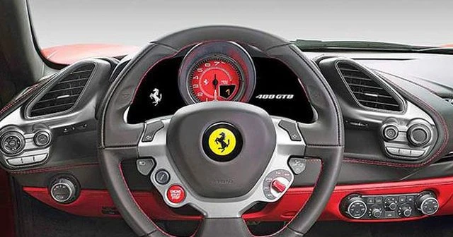 1.5 milyon liralık Ferrari, Türkiye‘ye gelmeden tükendi