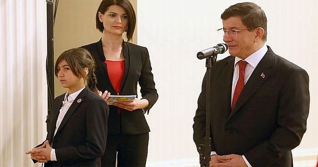 Ahmet Davutoğlu&#039;nun minik koruması Ece