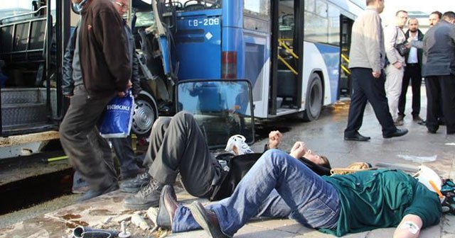 Ankara&#039;da korkutan kaza, 15 yaralı