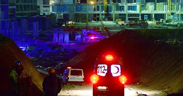 Ankara&#039;da sağlık kampüsü inşaatında kalıp çöktü, 5 yaralı