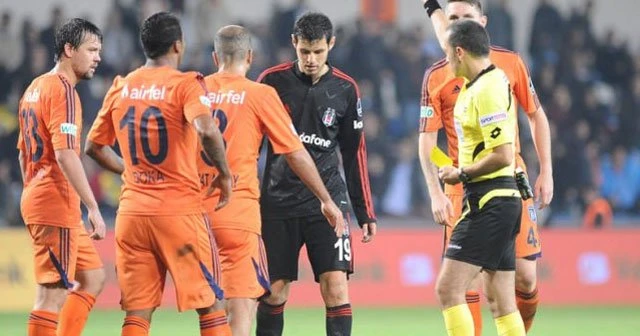 Başakşehir'de ilk 11'ler belli oldu