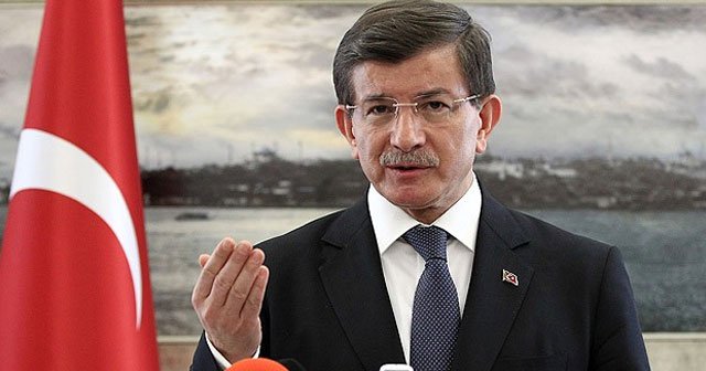 Başbakan Davutoğlu, &#039;Acıları tek taraflı okumak Papa&#039;ya yakışmamıştır&#039;