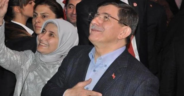 Başbakan Davutoğlu Valiliği ziyaret etti