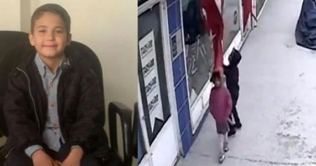Bayrağı öpen o çocuk bakın kim çıktı