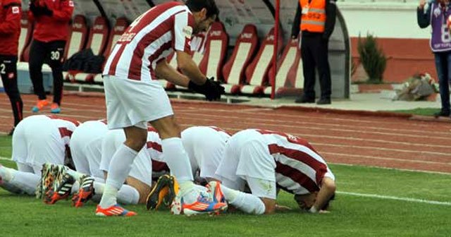 Elazığspor Buca&#039;yı 2-0&#039;la geçti