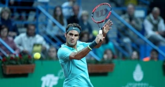 Federer yoluna devam ediyor