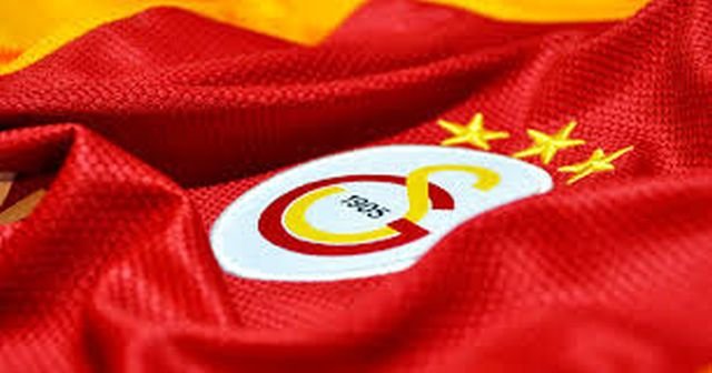 Galatasaraylı isimden ortalığı karıştıran şike tweeti