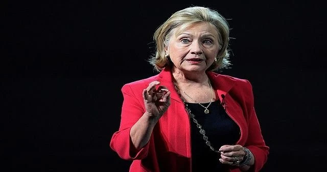 Hillary Clinton başkanlık için kolları sıvadı