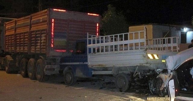 İran&#039;da trafik kazası, 15 ölü