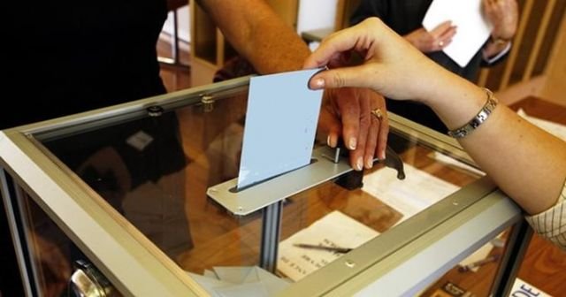 KKTC&#039;de oy verme işlemi başladı