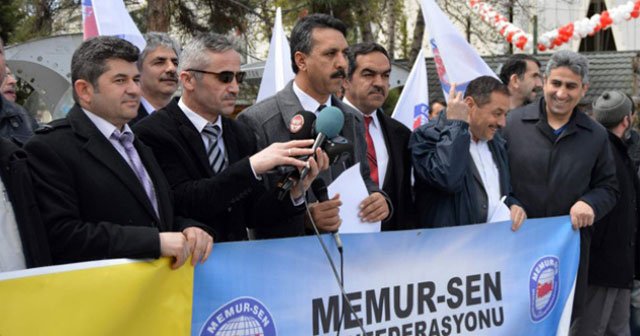 Memur-Sen Mısır’daki cezaları protesto etti