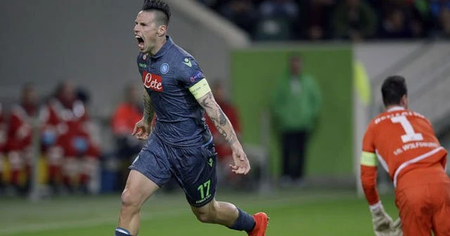 Napoli ile Wolfsburg 2-2 beraber kaldı