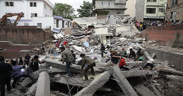 Nepal&#039;de ölü sayısı giderek artıyor