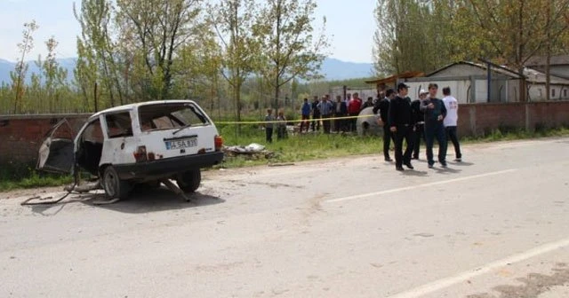 Otomobil ikiye bölündü: Ölü ve yaralılar var